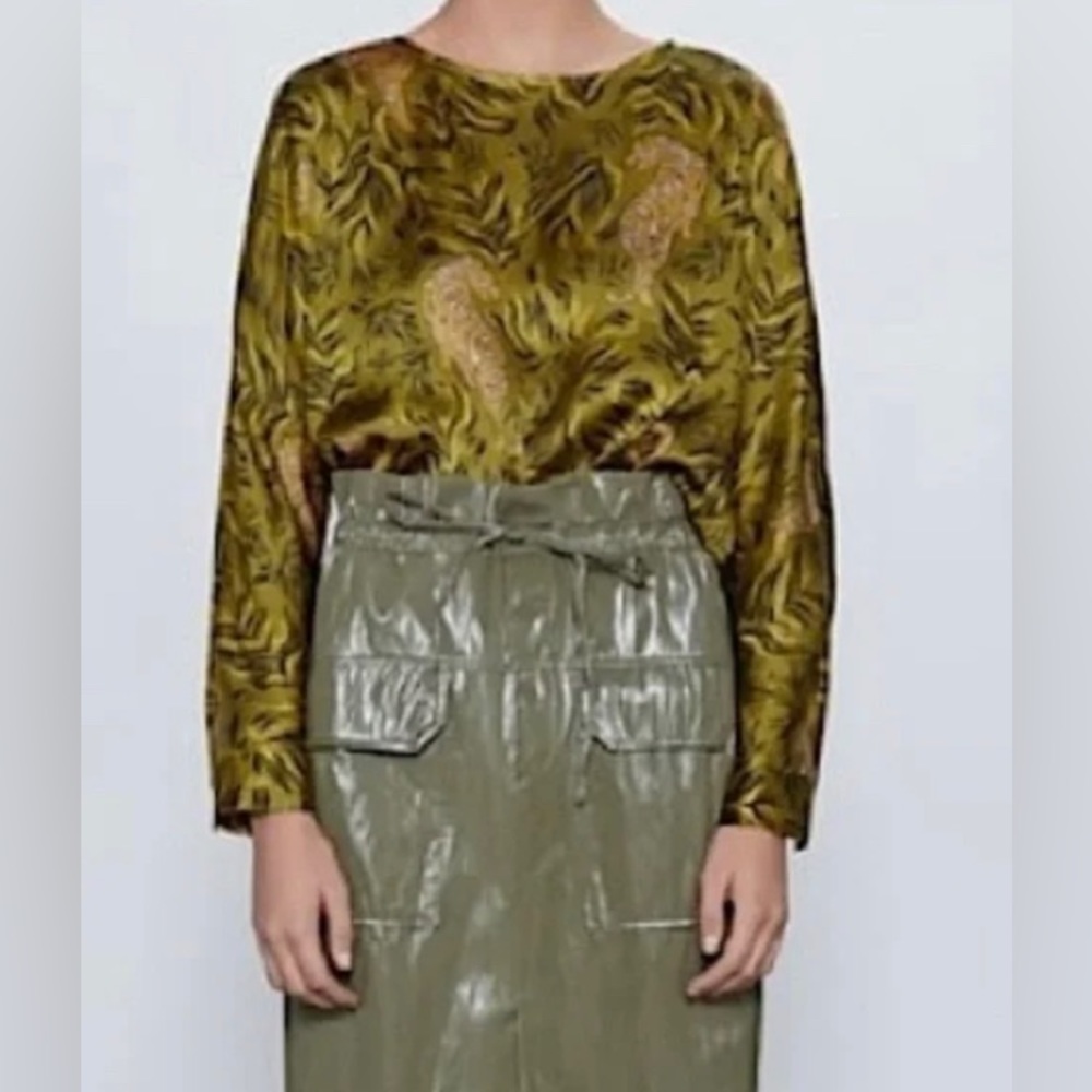 Like new Zara tiger satin novelty print blouse size small